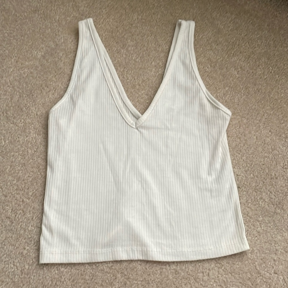 White ribbed crop top